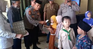 Peringati Bulan Muharram Polsek Siman Berikan Santunan Kepada Anak Yatim Piatu