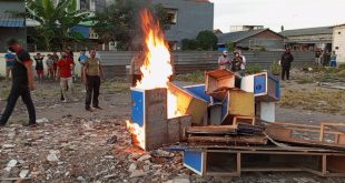 Bakar Kandang Burung Dara, Polsek Tandes Tindak Tegas Perjudian Yang Resahkan Warga