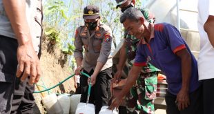 Polres Ponorogo Berikan Bantuan Air Bersih Untuk Masyarakat Terdampak Kekeringan