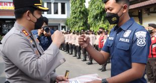 Polres Ponorogo Gelar Upacara Kenaikan Pangkat Pengabdian Dan penghargaan