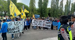 Mahasiswa Dan Warga Terdampak TPA Desa Mrican Gelar Aksi Demo