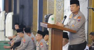 Jum’at Curhat di Masjid Agung Surabaya, Kapolda Jatim Beri Himbauan Kamtibmas