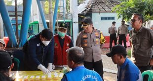 Puluhan Awak Bus AKAP Lakukan Tes Urine di Terminal Nganjuk