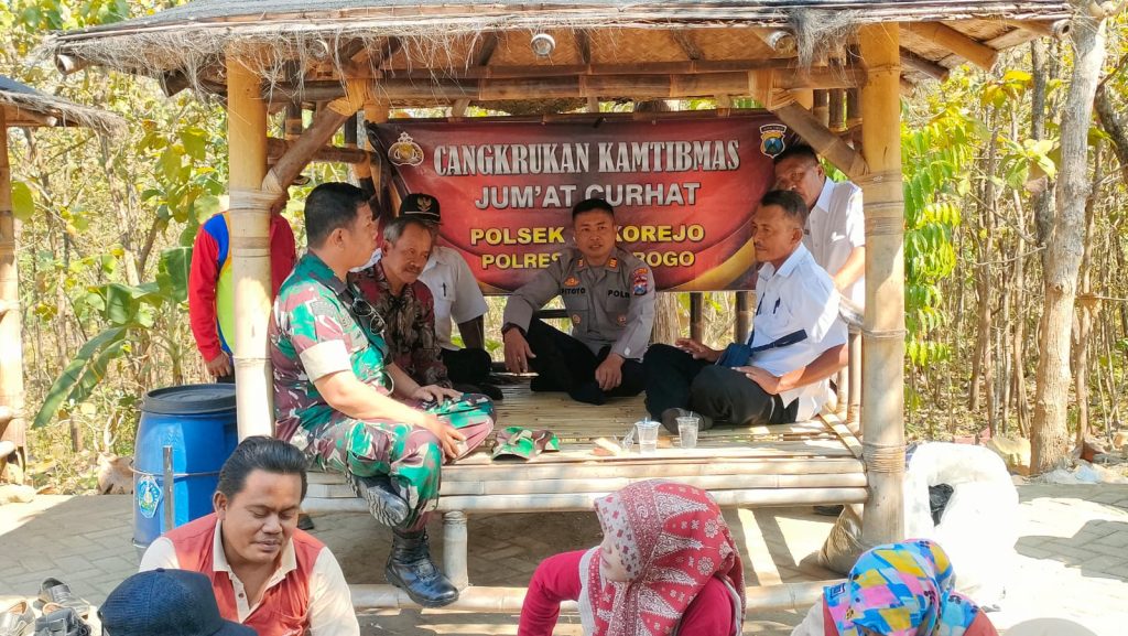 Serap Aspirasi, Polsek Sukorejo Gelar Cangkrukan Bersama Masyarakat