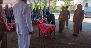 Pemdes Ngrendeng Lantik Dua Perangkat Desa Baru