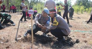 HUT RI ke – 78, Polres Nganjuk Bersama Forkopimda Tanam Pohon