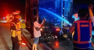 Truk Si Cepat Terbakar di KM 592 Tol Ngawi – Kertosono