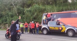 Gangguan Pengereman, Bus Tujuan Sarangan Alami Laka Tunggal