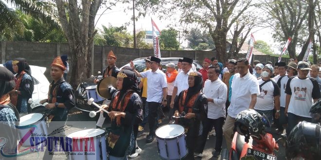 Deklarasi Pasangan ” BERTAJI “Di GOR Baturaja Disambut dengan meriah oleh Masyarakat, Simpatisan Serta Para Relawan