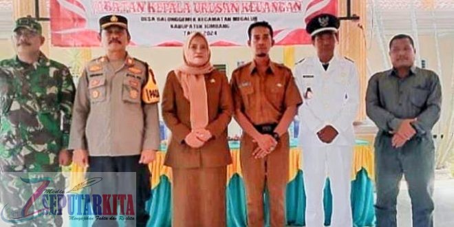 Pemdes Balong Gemek Lantik Kaur Keuangan Baru