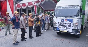 KPU Sampang Mulai Distribusikan Logistik Pilkada 2024, Di Kawal Ketat TNI-Polri