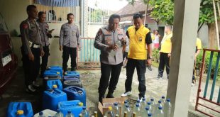 Polsek Taman Sita Ratusan Liter Arak Jowo Bentuk Cipta Kondisi Jelang Ramadan