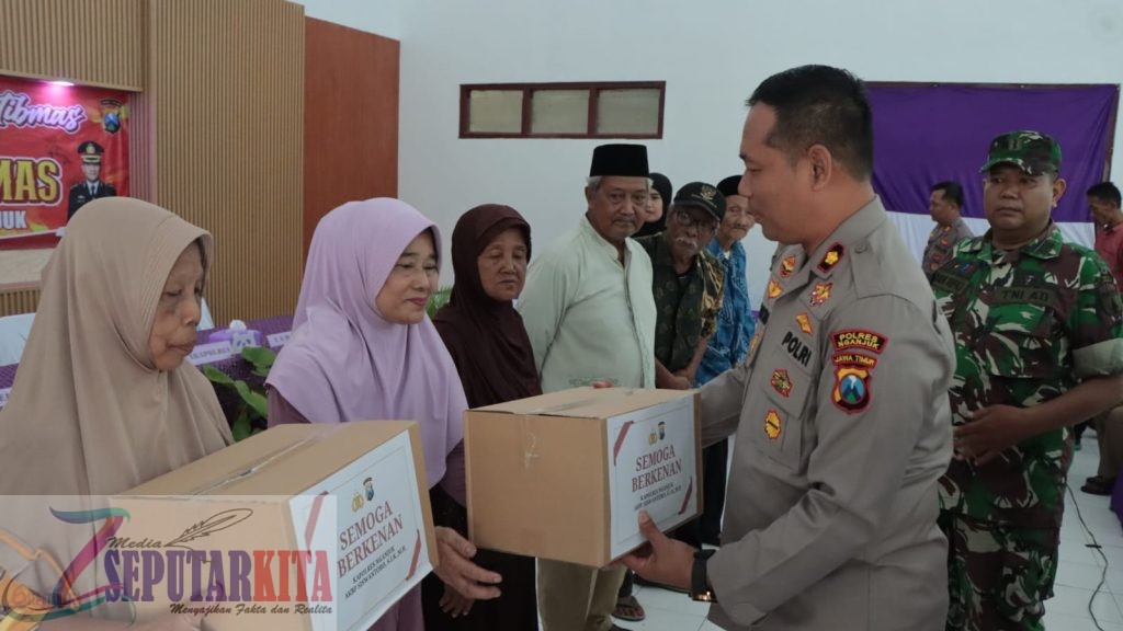 Perkuat Silaturahmi Kamtibmas, Polres Nganjuk Gelar Baksos dan Bakkes Bagi Lansia di Loceret