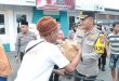 Berkah Ramadan, Kapolres Nganjuk bersama Jajaran Bagikan Ratusan Paket Takjil