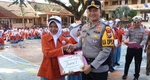 Kapolres Magetan Ajak Siswa SMAN 2 Bijak Bermedsos dan Perangi Narkoba Lewat Program Police Goes to School