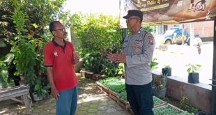 Polsek Ngronggot Dorong Ketahanan Pangan Lewat P2L, Ratusan Bibit Sayuran Dibagikan ke Warga