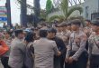 Demo Ojol Sempat Bersitegang di Depan Kantor Gojek