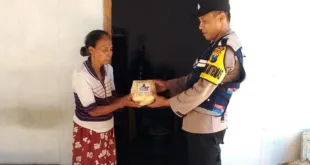 Tanpa Sampah Plastik Polres Magetan Peduli Lingkungan, Pembagian Daging Kurban Gunakan Besek Bambu*