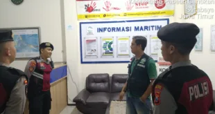 *Waspadai Potensi Banjir Rob, Polres Pelabuhan Tanjungperak dan BMKG Kolaborasi Pantau Pesisir Surabaya*