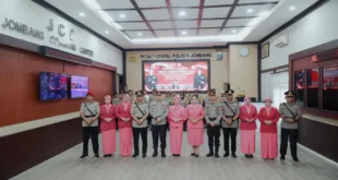 *Rotasi Jabatan, Kapolres Jombang Pimpin Upacara Sertijab Kasat Resnarkoba dan Kapolsek Jajaran*