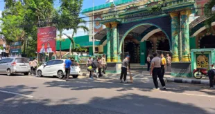 Kapolres Nganjuk Pimpin Aksi Bersih-Bersih Masjid Jami’ Baitussalam