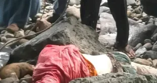 Mayat Pria Tanpa Kepala di Pantai Cukuh Pandan Kecamatan Limau Gegerkan Warga