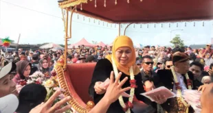 Gubernur Jatim Hadiri Kirab Budaya Grebeg Tutup Suro Bantarangin 2025