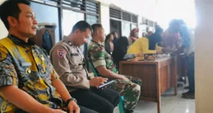Pemdes Susukan Salurkan Bantuan Pangan Bulog untuk 403 KPM