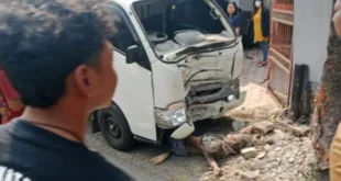 Isuzu Traga Tabrak Sepeda dan Pejalan Kaki, Dua Korban Terluka Parah