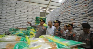 Kapolres Madiun Distribusikan 35,7 Ton Beras Murah