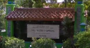 Beban Iuran Sekolah Beratkan Wali Murid, Siswa Yatim di Gondang Mengeluh