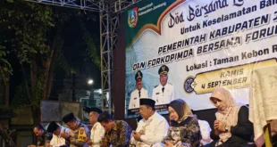 Pertama Kalinya, Pengajian Pemkab Jombang Digelar di Ruang Terbuka, Masyarakat Guyub