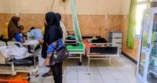 Puluhan Siswa SMKN 1 Sine Diduga Keracunan Makanan MBG