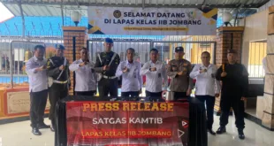 Sinergi dengan APH, Lapas Kelas IIB Jombang Gelar Penggeledahan Insidentil Kamar Hunian WBP