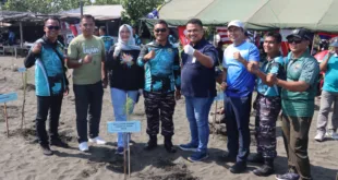 Memperingati HUT TNI ke-80, Lanal Tegal Gelar Penanaman Cemara Laut dan Bakti SOSIAL. (Penerangan TNI AL Tegal)