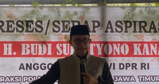 Senyum Khas “Mbh Kung” Hangatkan Reses di Sine, Ngawi: Kanang Serap Aspirasi Pertanian dan Infrastruktur Desa