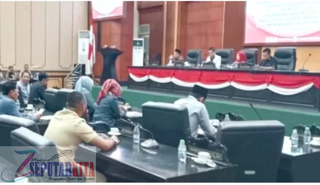 DPRD Jombang Kembali Gelar Rapat Paripurna, Dengan Agenda Pembentukan Desa Sadar Hukum