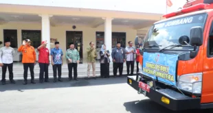 Bupati Jombang Warsubi Kirim Bantuan Kemanusiaan untuk Korban Bencana Sumatera