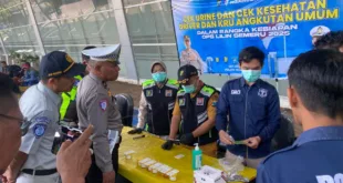 Cek Urin dan Kesehatan Sopir Bus, Polres Nganjuk Pastikan Kesiapan Operasi Lilin Semeru 2025