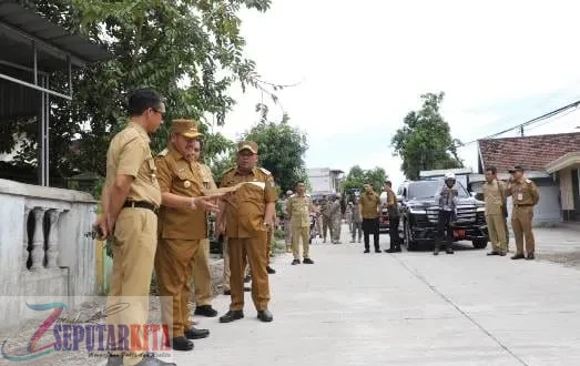 Abah Warsubi dan Gus Salman Tinjau Tuntas Pembangunan Jalan Plandaan – Kabuh, Pastikan Akses Ekonomi dan Pendidikan Lancar