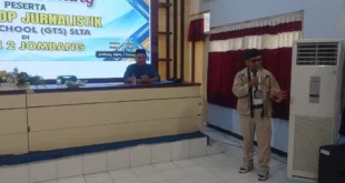 Tingkatkan Literasi Digital, IWO Indonesia Jombang Gelar Workshop Jurnalistik “Goes to School” di SMKN 2 Jombang
