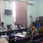 RDP Pasar Ploso Berujung Dagelan: Pejabat “Cuci Tangan”, Publik Disuguhi Drama Dendam Lama